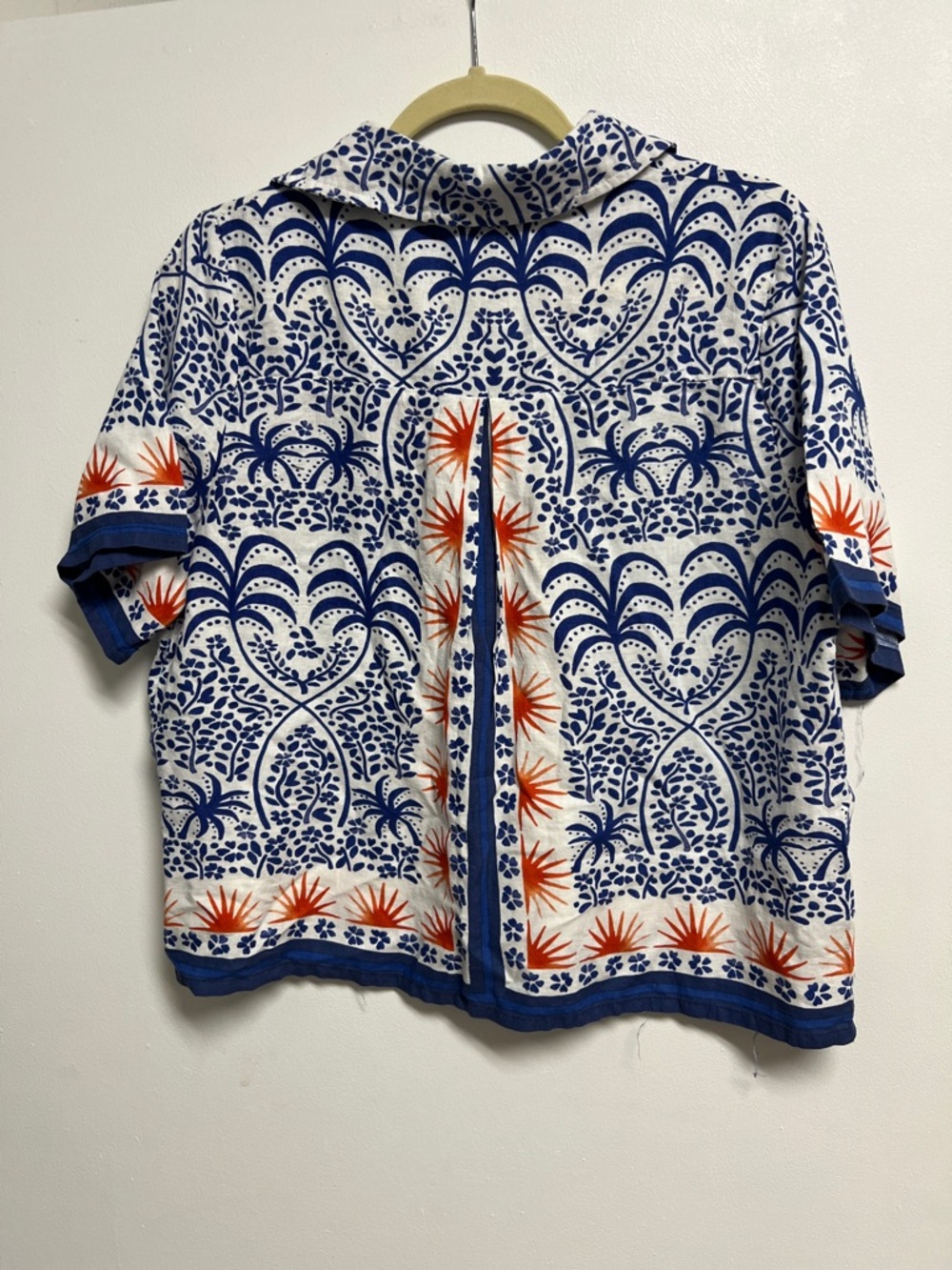 Rachel Zoe White Short Sleeve Linen Button-Up Shirt Blue & Orange Print Large - Picture 6 of 6